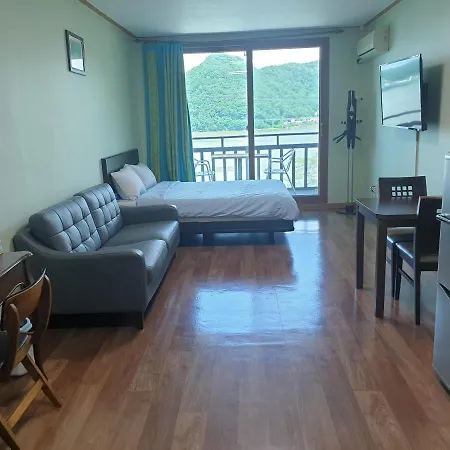 Lahoya Pension Chuncheon Exterior photo